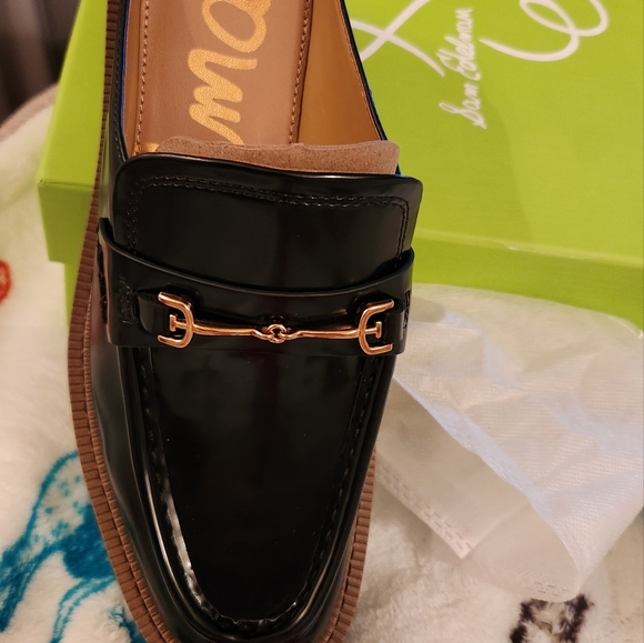 Shoes - Picture 1 of 5
